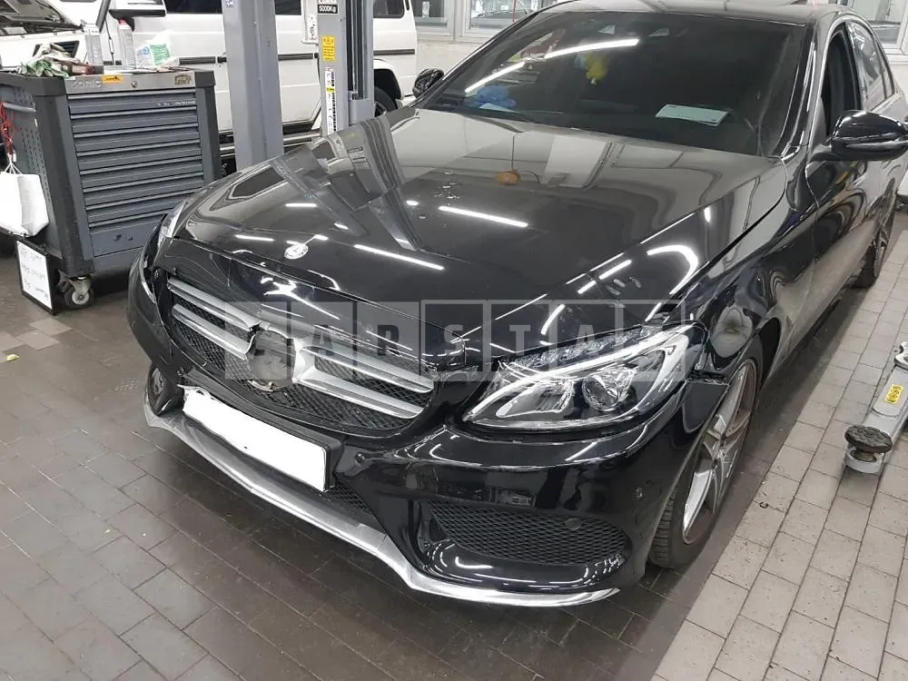 Photo 2 of 20: 2017 Mercedes-Benz C200, VIN WDDWF4CBXHF468216 — Korean insurance auction