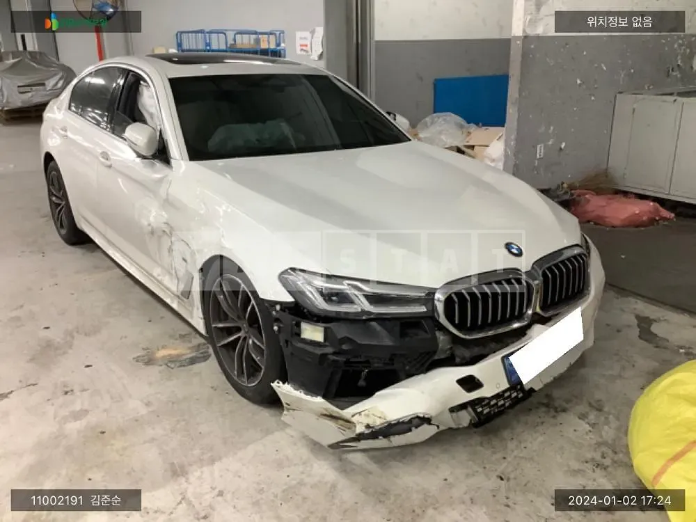 Photo 2 of 27: 2021 BMW 520i, VIN WBA11BH02NWX39308 — Korean insurance auction