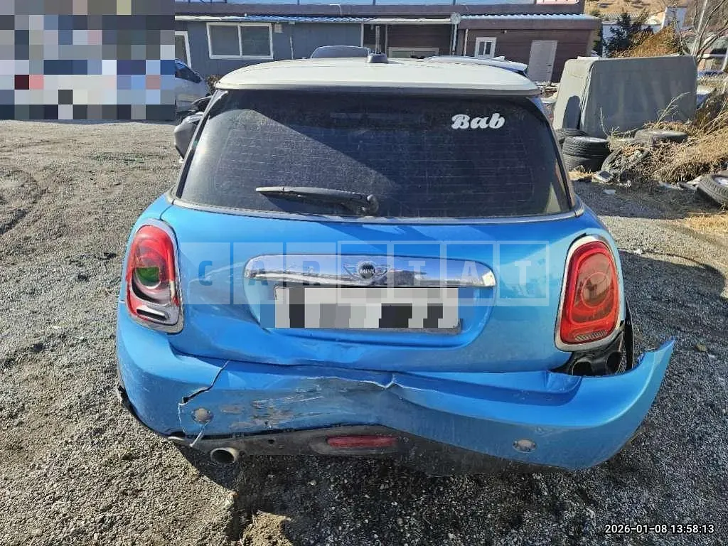 Photo 2 of 10: 2017 MINI Cooper D — Korean insurance auction