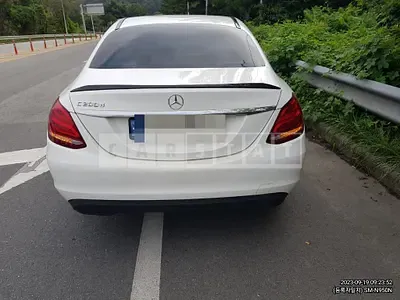 Photo 1 of 6: 2016 Mercedes-Benz C200 d, VIN WDDWF3HB0GF299132 — Korean insurance auction