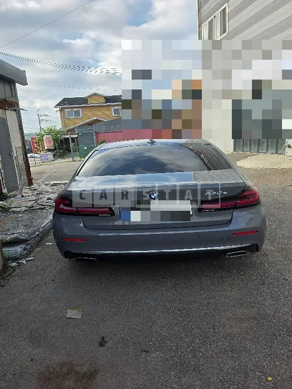 Photo 2 of 23: 2021 BMW 530e — Korean insurance auction