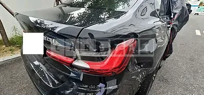 Photo 1 of 32: 2023 BMW 320i — Korean insurance auction