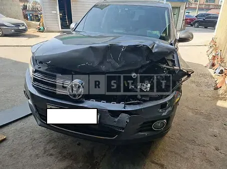 Photo 2 of 10: 2015 Volkswagen Tiguan 2.0 TDI Blue Motion, VIN WVGZZZ5NZFW546316 — Korean insurance auction
