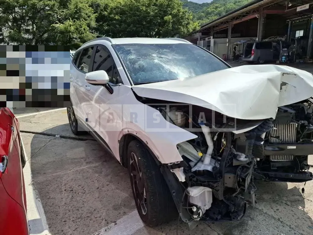 Photo 2 of 18: 2022 Kia Sportage — Korean insurance auction