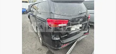 Photo 1 of 21: 2017 Kia Carnivals — Korean insurance auction
