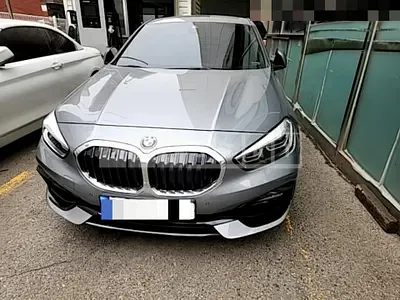 Photo 1 of 6: 2022 BMW 120i — Korean insurance auction