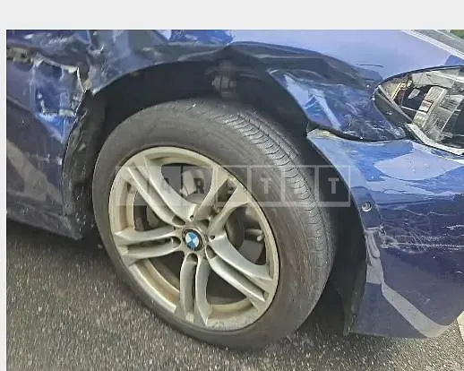 Photo 2 of 15: 2016 BMW 520d — Korean insurance auction