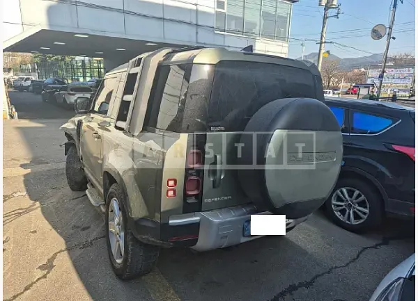 Photo 2 of 12: 2023 Land Rover Defender 90 D250 — Korean insurance auction