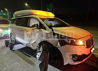 Photo 1 of 22: 2018 Kia Carnival Limousine, VIN KNAME811BJS387560 — Korean insurance auction