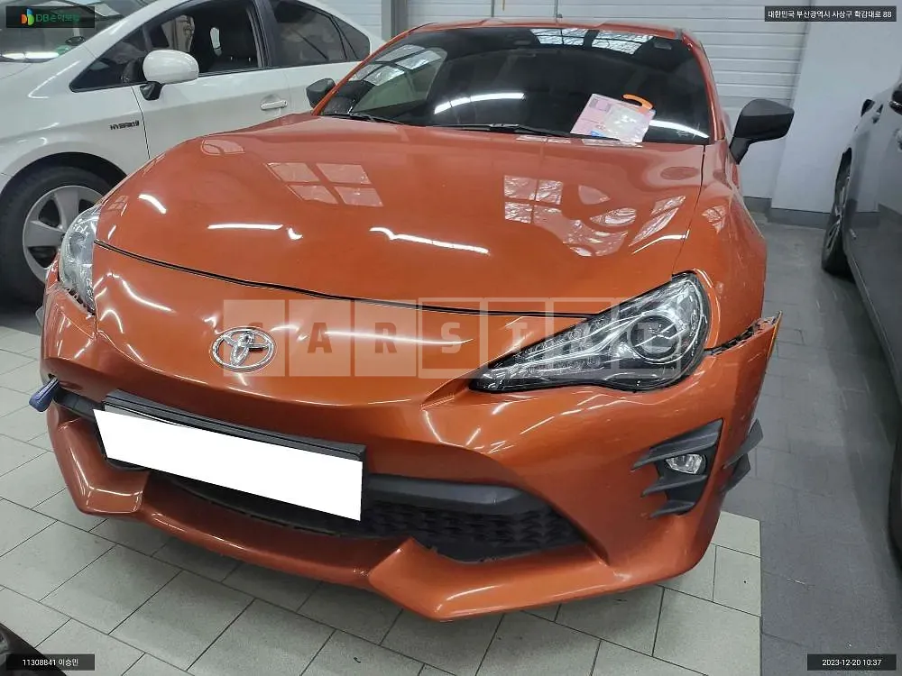 Photo 2 of 14: 2016 Toyota 86 M /T, VIN JF1ZNAC14H9702922 — Korean insurance auction
