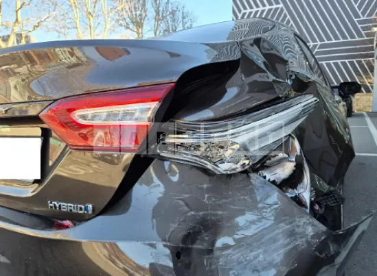 Photo 2 of 43: 2018 Toyota Camry Hybrid — Korean insurance auction