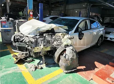 Photo 1 of 5: 2016 Kia K5, VIN KNAGS416BGA094574 — Korean insurance auction