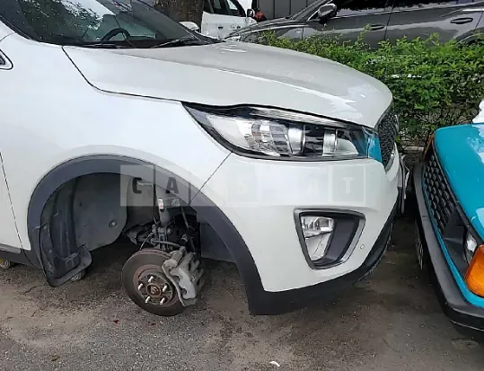 Photo 2 of 16: 2015 Kia Sorento, VIN KNAPH81ADFA018611 — Korean insurance auction