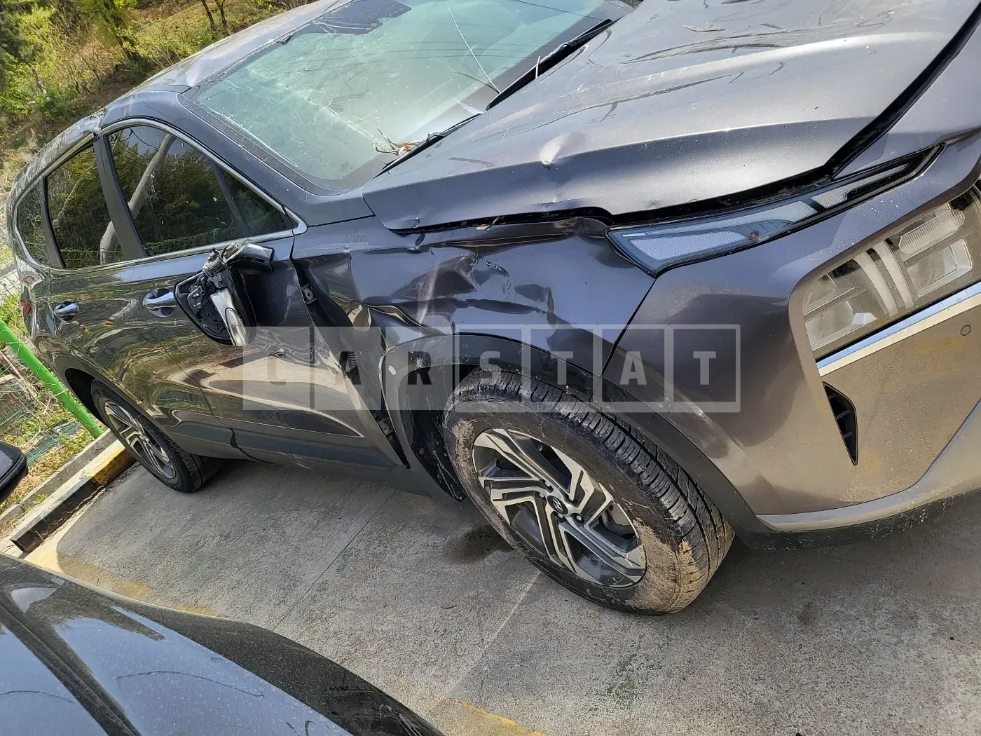 Photo 2 of 16: 2021 Hyundai Santa Fe — Korean insurance auction