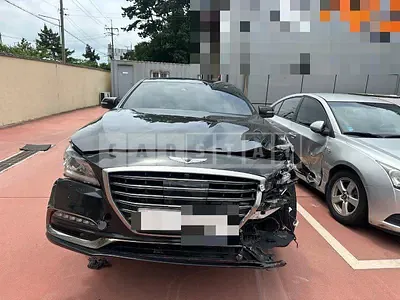 Photo 1 of 28: 2018 Genesis G80 3.3 — Korean insurance auction