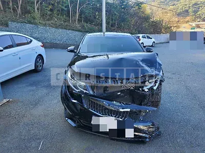 Photo 1 of 19: 2019 Kia K5 2.0(LPG), VIN KNAGT416BLA391252 — Korean insurance auction