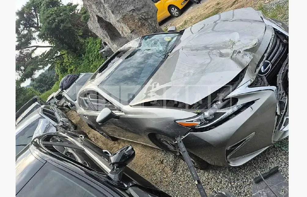 Photo 2 of 6: 2016 Lexus ES300h — Korean insurance auction