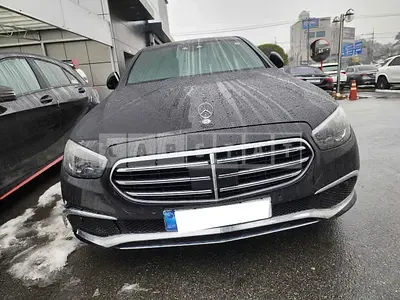 Photo 1 of 21: 2021 Mercedes-Benz E250, VIN W1KZF4FB5MA915213 — Korean insurance auction