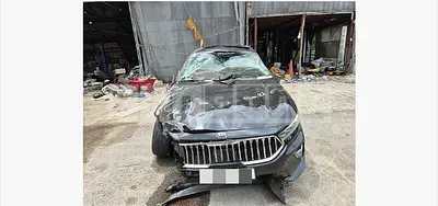 Photo 1 of 12: 2019 Kia K7 — Korean insurance auction