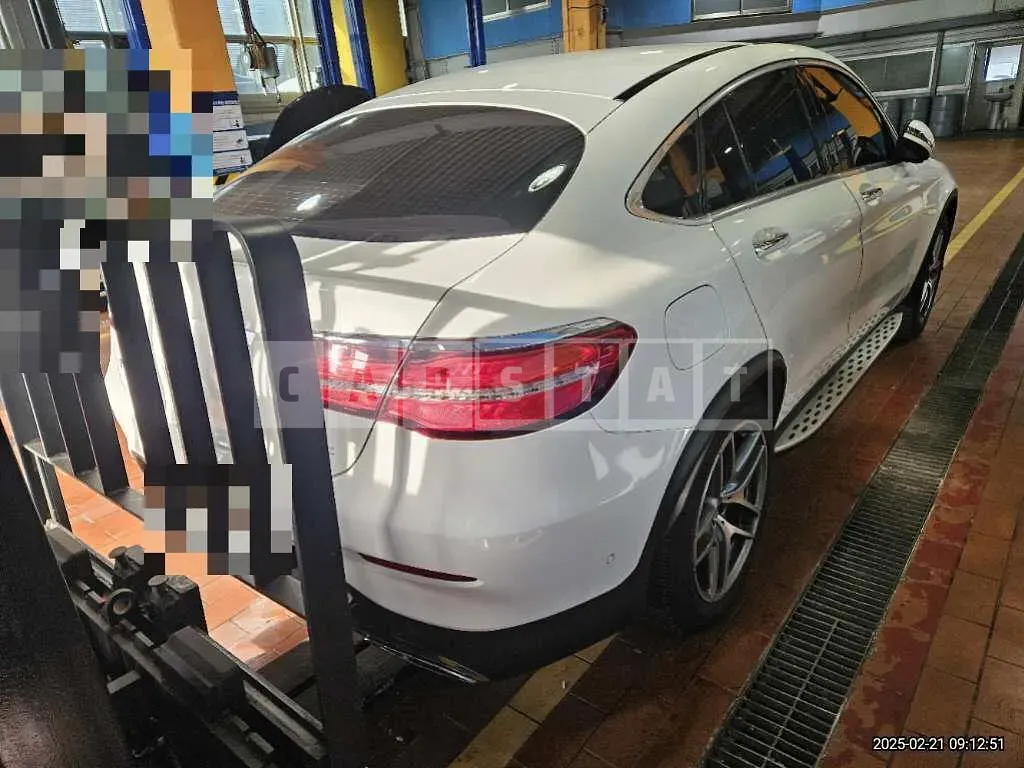 Photo 2 of 21: 2018 Mercedes-Benz GLC220 d 4Matic Coupe — Korean insurance auction