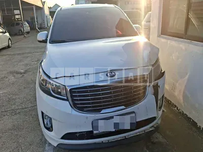 Photo 1 of 27: 2016 Kia Carnivals — Korean insurance auction