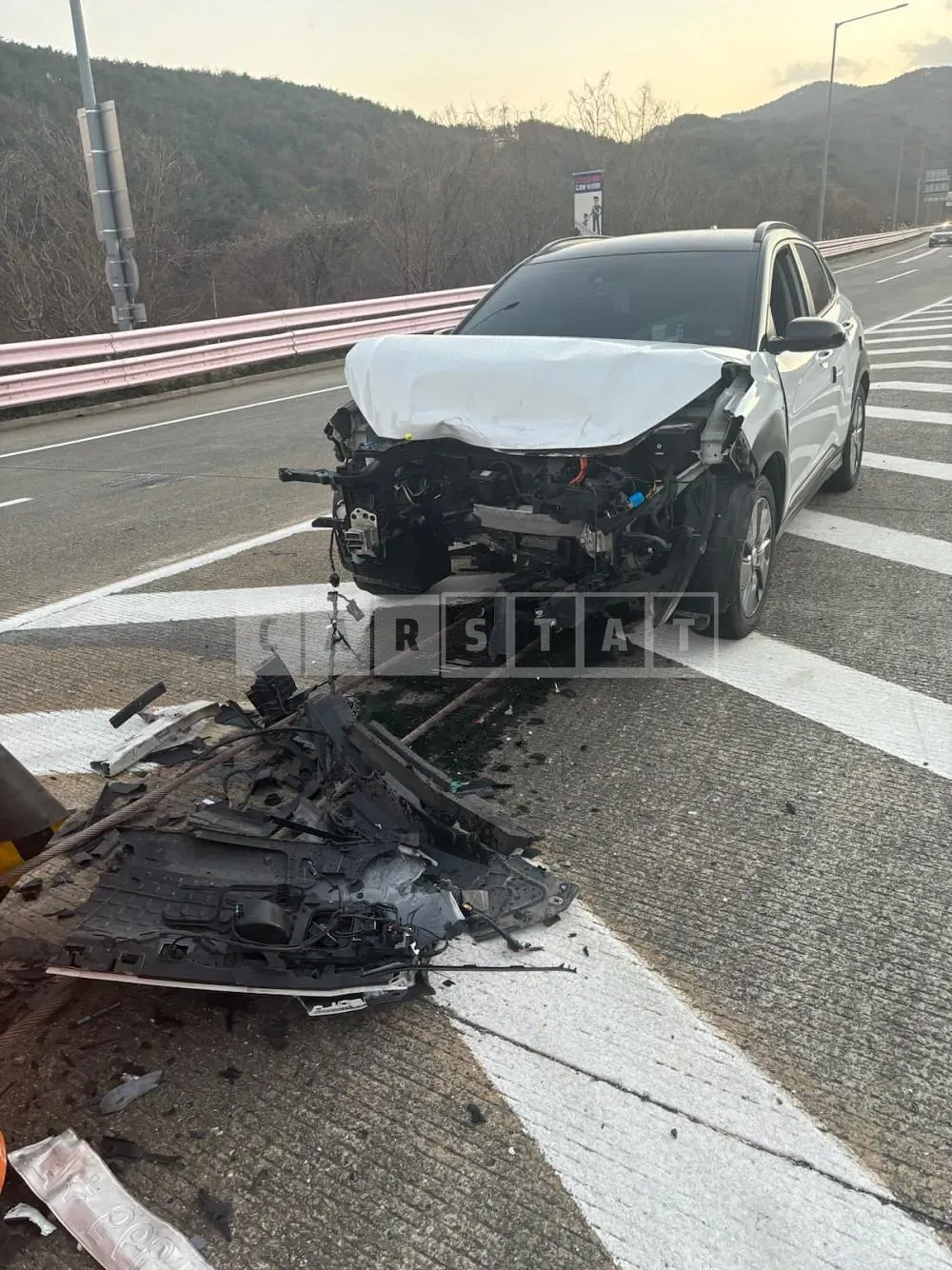 Photo 2 of 6: 2020 Hyundai Kona Electric, VIN KMHK381GFLU102282 — Korean insurance auction