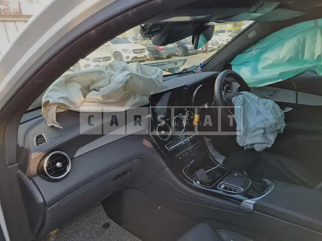 Photo 2 of 9: 2021 Mercedes-Benz GLC300 e 4Matic, VIN W1N0G5DB9MF958649 — Korean insurance auction