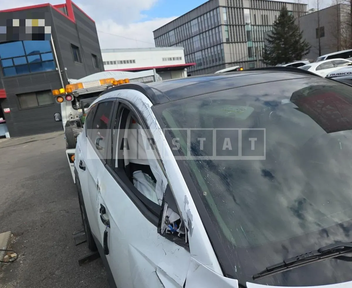 Photo 2 of 30: 2021 Hyundai Tucson NX4 — Korean insurance auction