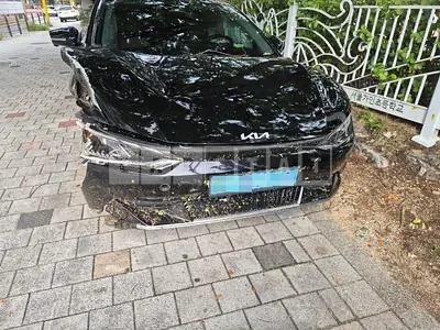 Photo 1 of 13: 2022 Kia EV6 Long Range — Korean insurance auction