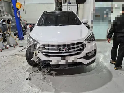 Photo 1 of 7: 2016 Hyundai Santa Fe DM — Korean insurance auction