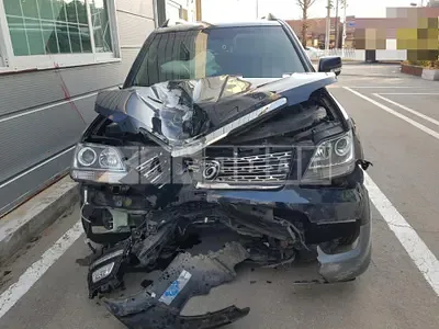 Photo 1 of 13: 2017 Kia Mojave 3.0 (4WD), VIN KNAKM814DJA172250 — Korean insurance auction