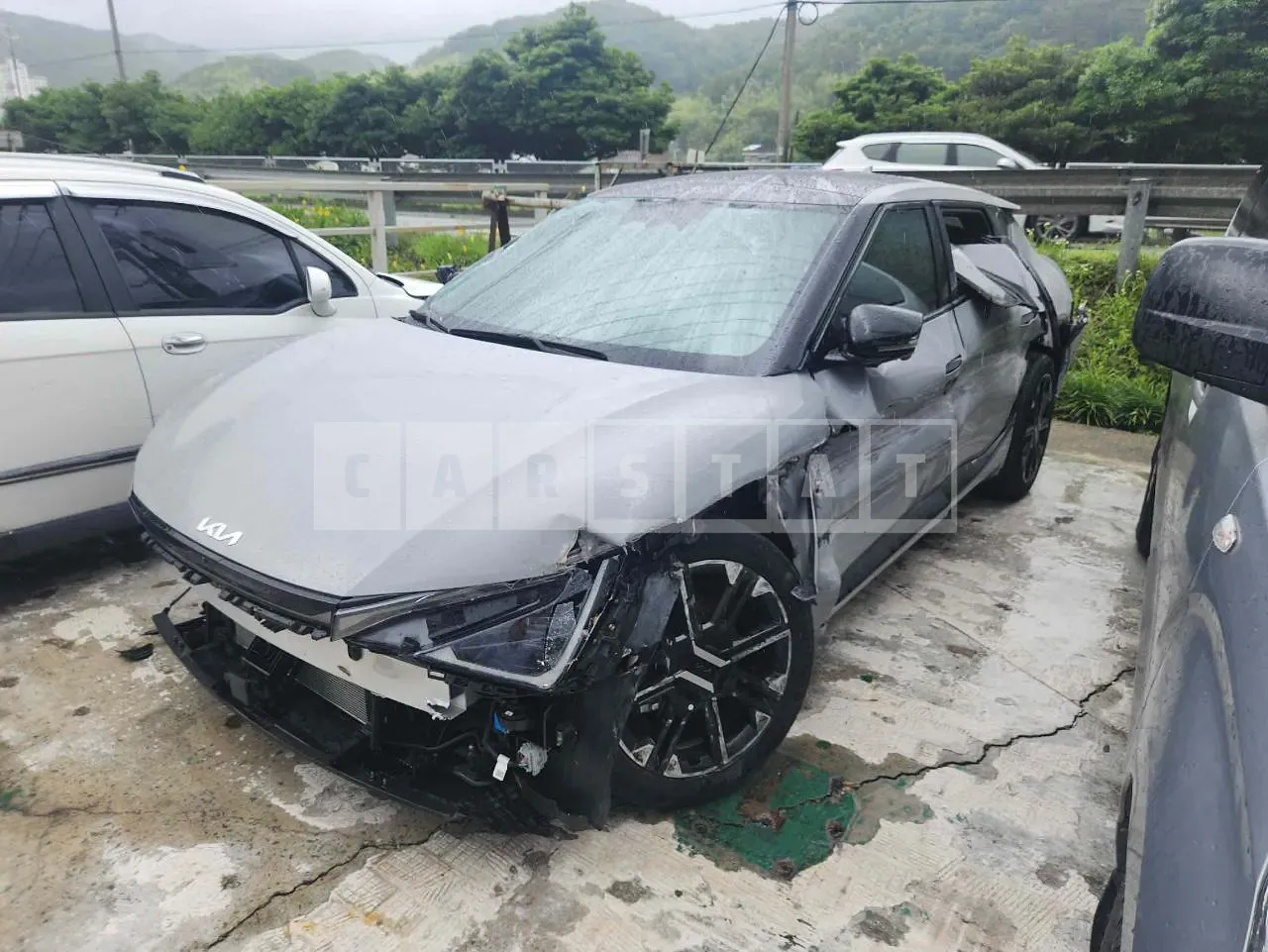 Photo 2 of 32: 2024 Kia EV6, VIN KNAC581CPSA223411 — Korean insurance auction