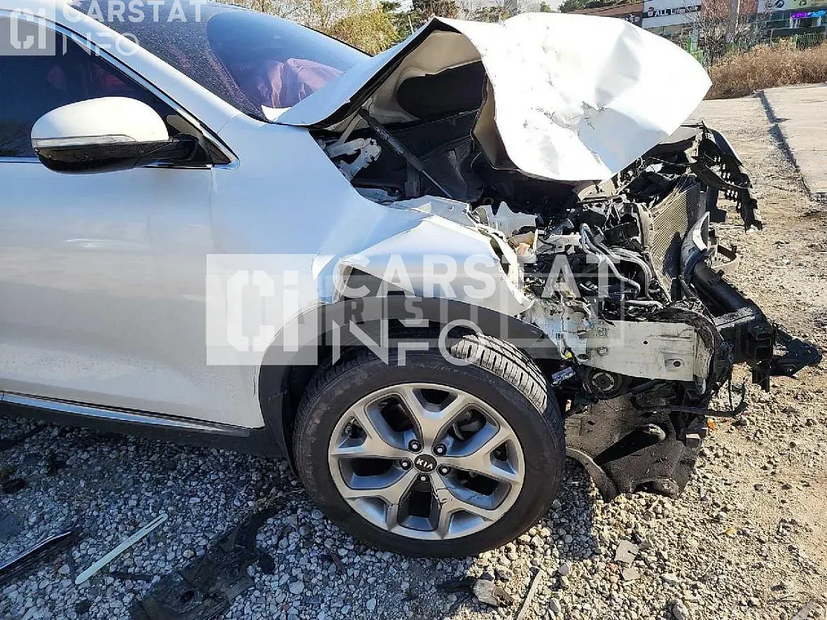 Photo 2 of 15: 2014 Kia Sorento 2.2 — Korean insurance auction