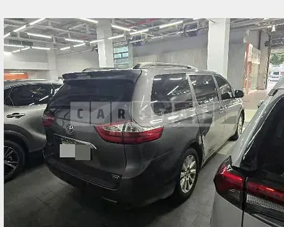 Photo 1 of 16: 2015 Toyota Siena 4WD — Korean insurance auction