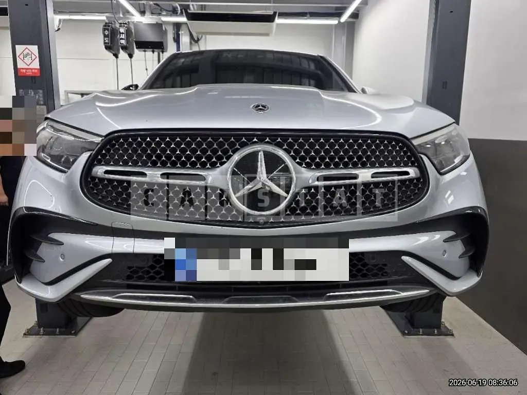 Photo 2 of 41: 2024 Mercedes-Benz GLC 300 4Matic Coupe — Korean insurance auction