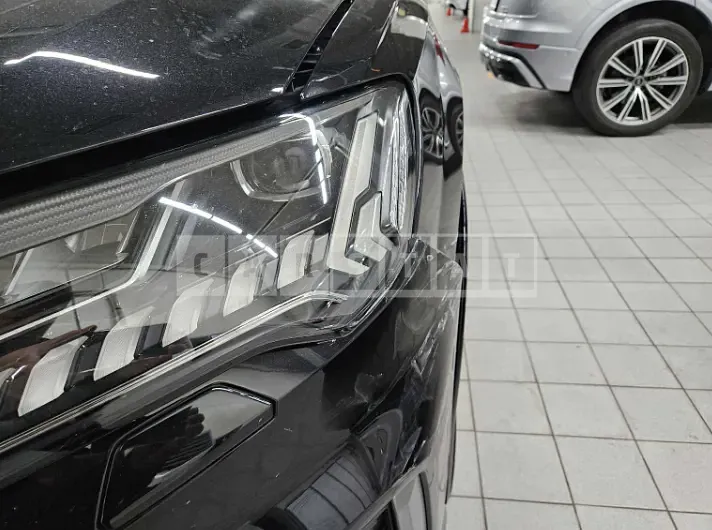 Photo 2 of 23: 2021 Audi Q7 45 TDI quattro, VIN WAUZZZ4M7MD002175 — Korean insurance auction