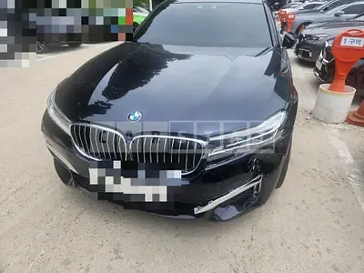 Photo 1 of 18: 2017 BMW 730Ld xDrive — Korean insurance auction