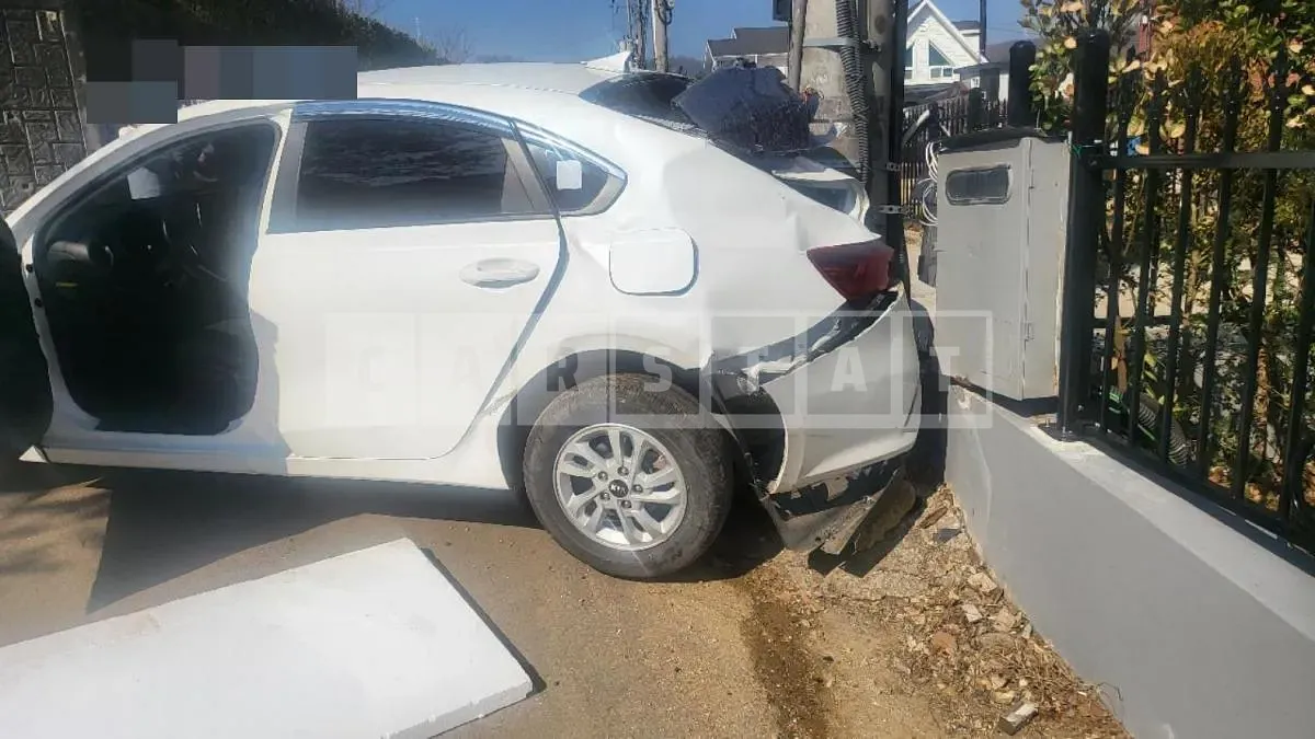 Photo 2 of 7: 2019 Kia K3 1.6, VIN KNAF241BELA871211 — Korean insurance auction