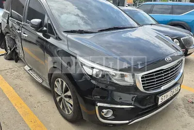 Photo 1 of 18: 2018 Kia Carnival — Korean insurance auction