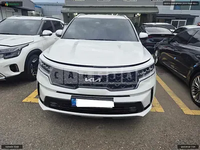 Photo 1 of 10: 2021 Kia Sorento, VIN KNARL81BGNA138941 — Korean insurance auction