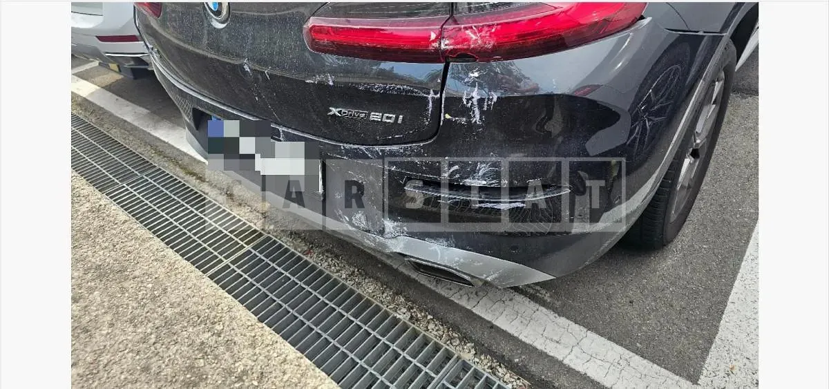 Photo 2 of 32: 2023 BMW X4 xDrive20i — Korean insurance auction