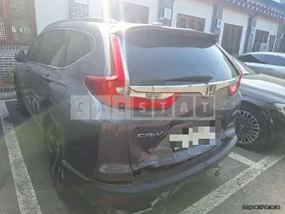 Photo 1 of 37: 2017 Honda CR-V 4WD — Korean insurance auction