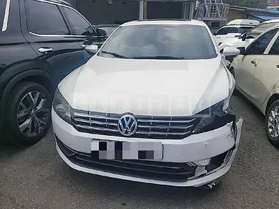 Photo 1 of 17: 2014 Volkswagen Passat 2.0 TDI — Korean insurance auction