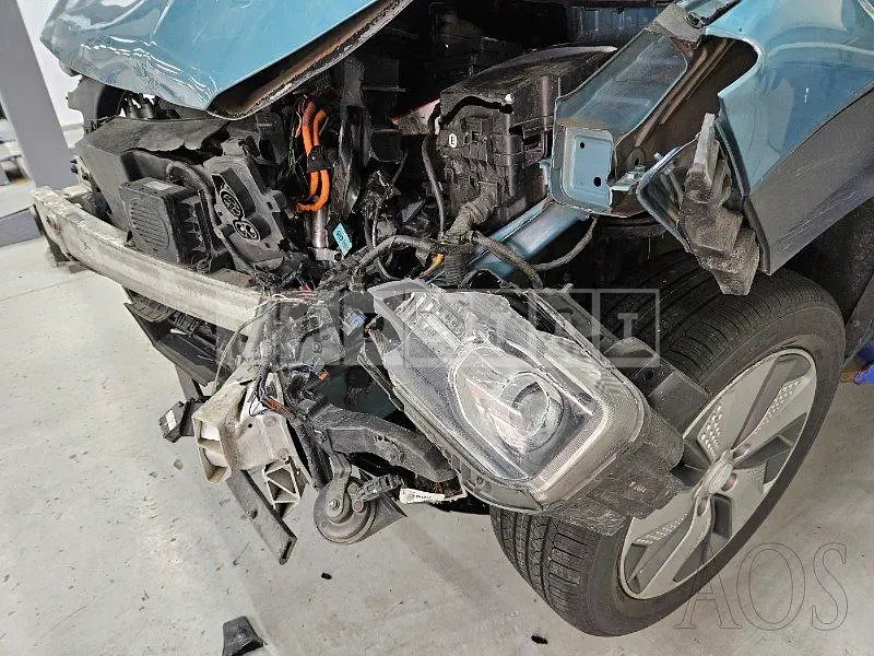 Photo 2 of 18: 2018 Hyundai Kona Electric, VIN KMHK381GFKU016176 — Korean insurance auction