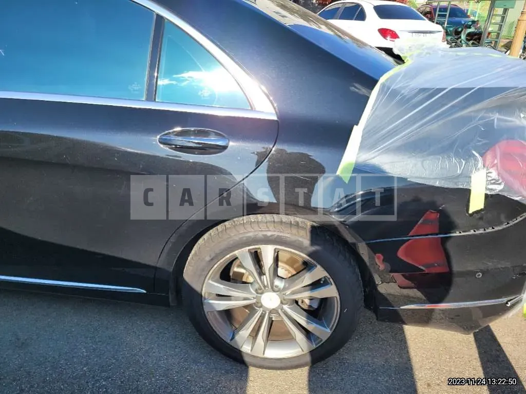 Photo 2 of 39: 2015 Mercedes-Benz S500 4Matic L, VIN WDDUG8FB3FA093724 — Korean insurance auction