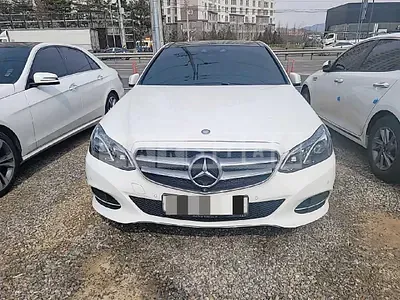 Photo 1 of 48: 2015 Mercedes-Benz E 250, VIN WDDHF9HB4GB273085 — Korean insurance auction