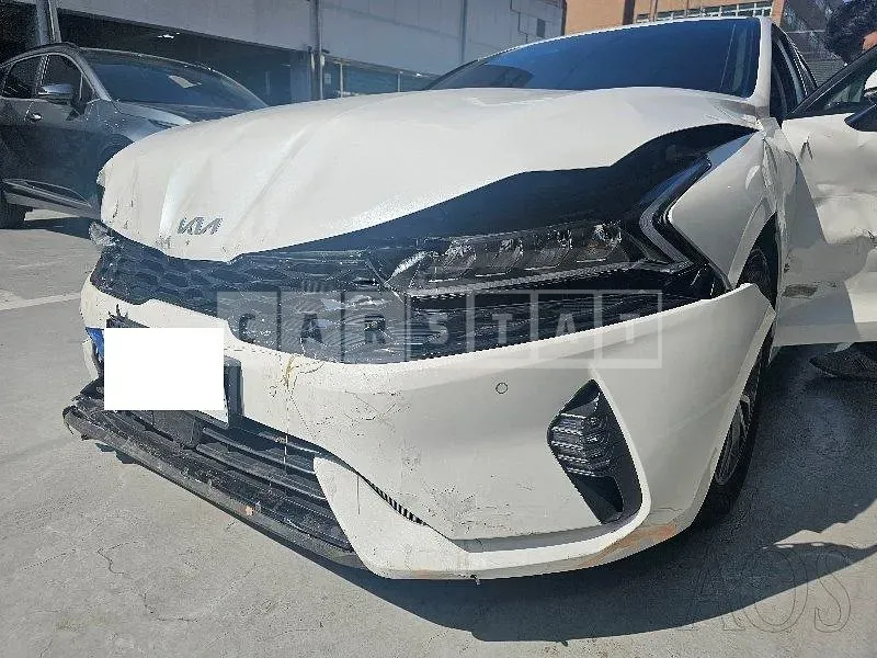 Photo 2 of 38: 2023 Kia K5, VIN KNAG241JBPA028692 — Korean insurance auction