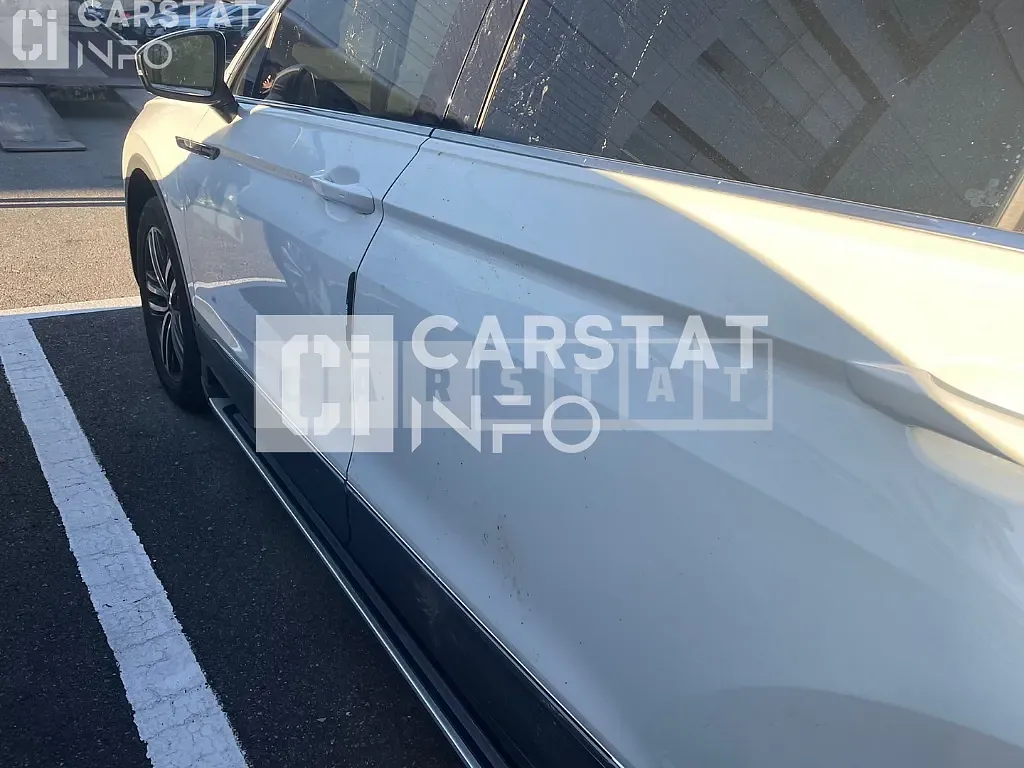 Photo 2 of 29: 2022 Volkswagen Tiguan All Space — Korean insurance auction