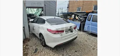Photo 1 of 10: 2015 Kia K5 1.7 (Diesel) — Korean insurance auction