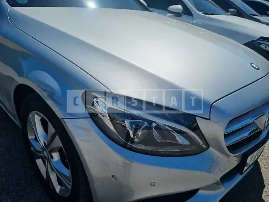 Photo 2 of 28: 2017 Mercedes-Benz C220d 4Matic — Korean insurance auction